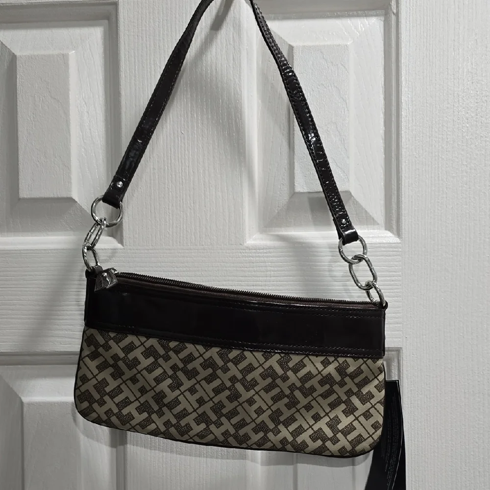 Tommy Hilfiger Brown and Tan Bag - Picture 9 of 16